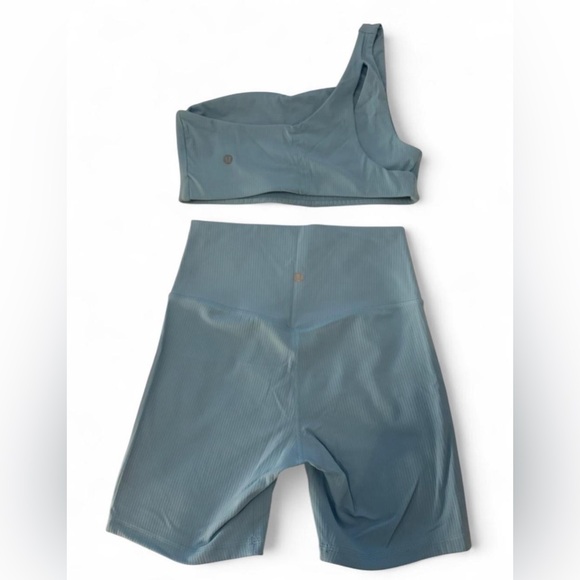 LULULEMON Blue Workout Set - Picture 2 of 2